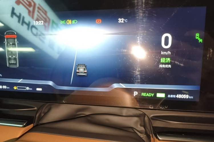 Used VOYAH Dream 2024 PHEV Extended-Range Premium Edition Instrument Cluster