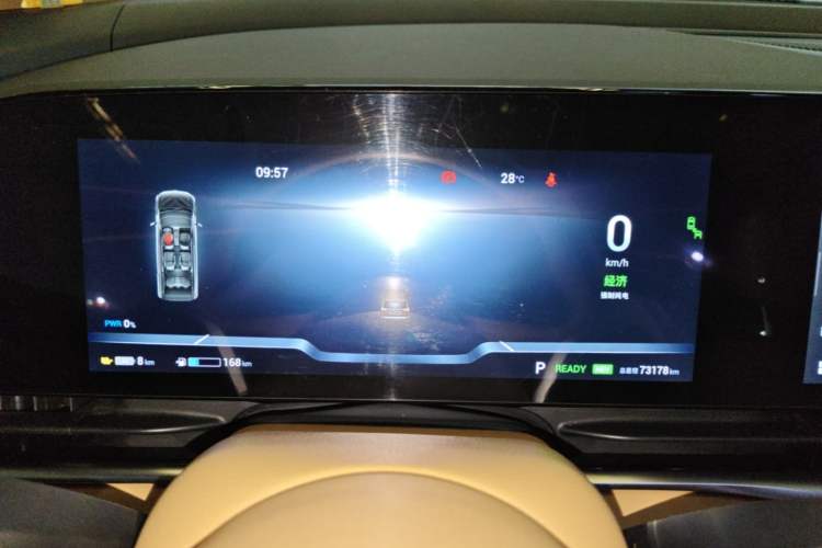 Used VOYAH Dream 2024 PHEV Extended-Range Premium Edition Instrument Cluster