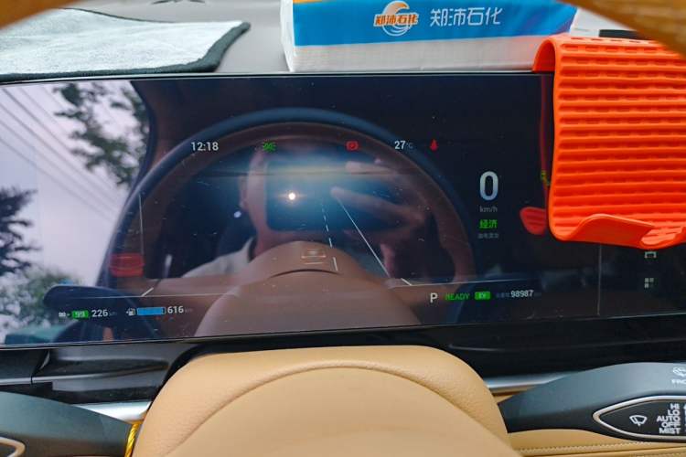 Used VOYAH Dream 2024 PHEV Ultra-Long Range Flagship Edition Instrument Cluster