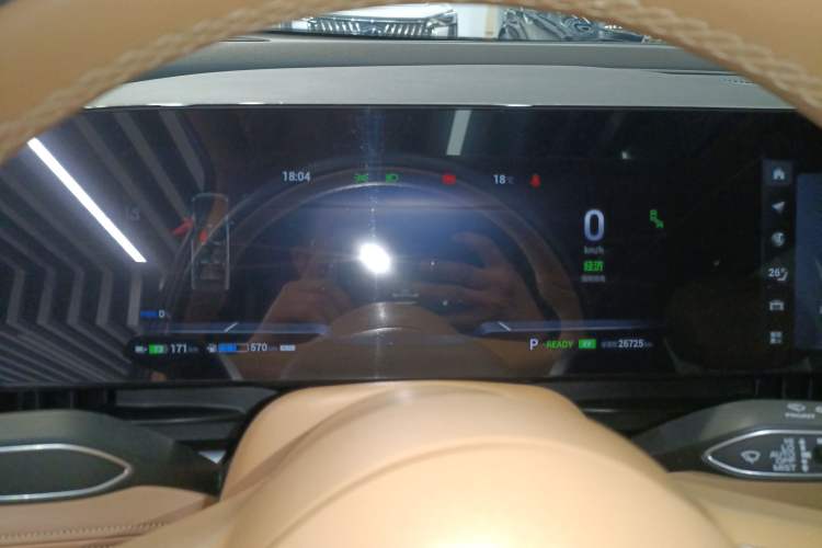 Used VOYAH Dream 2024 PHEV Ultra-Long Range Flagship Edition Instrument Cluster