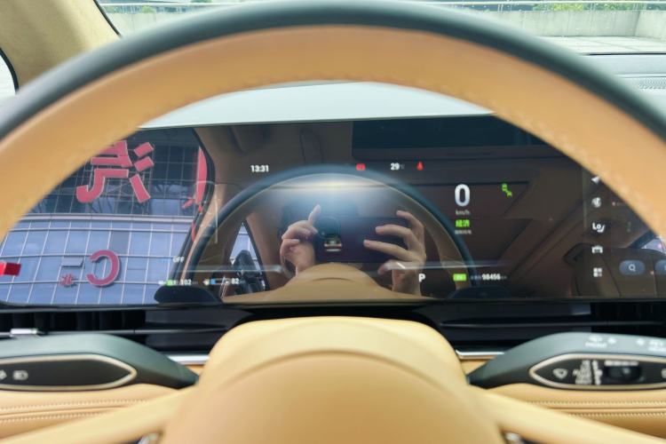 Used VOYAH Dream 2024 PHEV Ultra-Long Range Flagship Edition Instrument Cluster