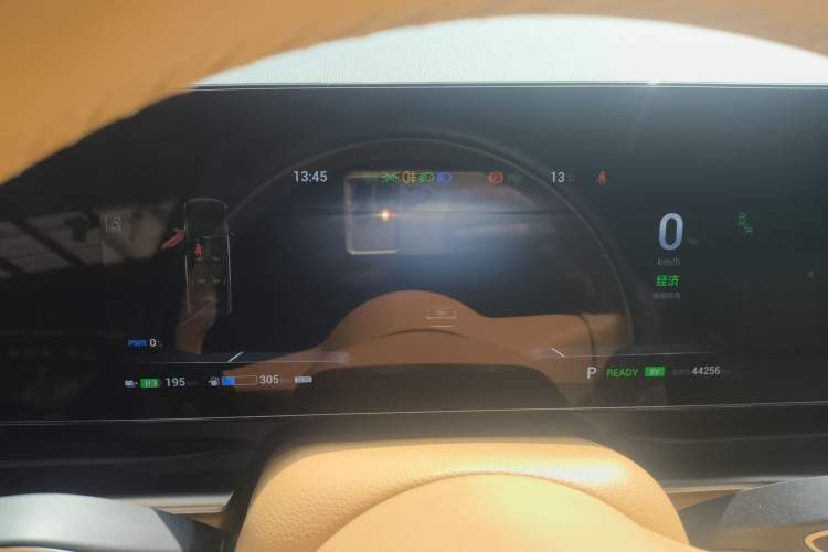 Used VOYAH Dream 2024 PHEV Extended-Range Premium Edition Instrument Cluster