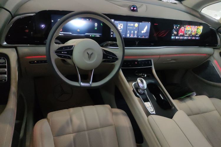 Used VOYAH Dream 2024 EV Long-Range Premium Edition Interior 2