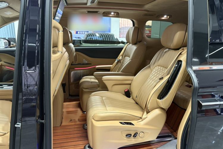 Used VOYAH Dream 2024 PHEV Ultra-Long Range Flagship Edition Interior 6