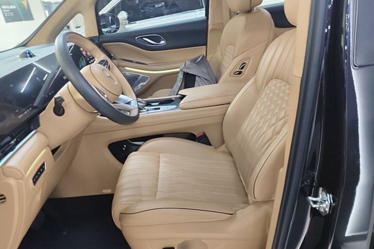 Used VOYAH Dream 2024 PHEV Ultra-Long Range Flagship Edition Left Front Seat