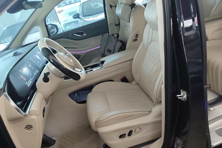 Used VOYAH Dream 2024 PHEV Ultra-Long Range Flagship Edition Left Front Seat