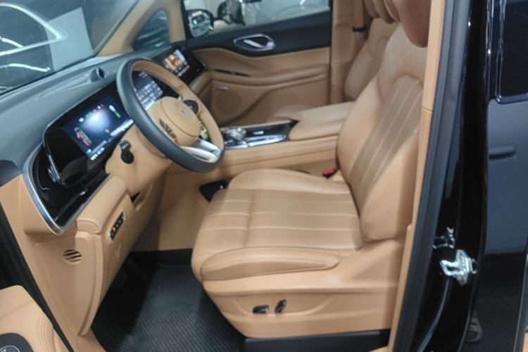 Used VOYAH Dream 2024 PHEV Extended-Range Premium Edition Left Front Seat