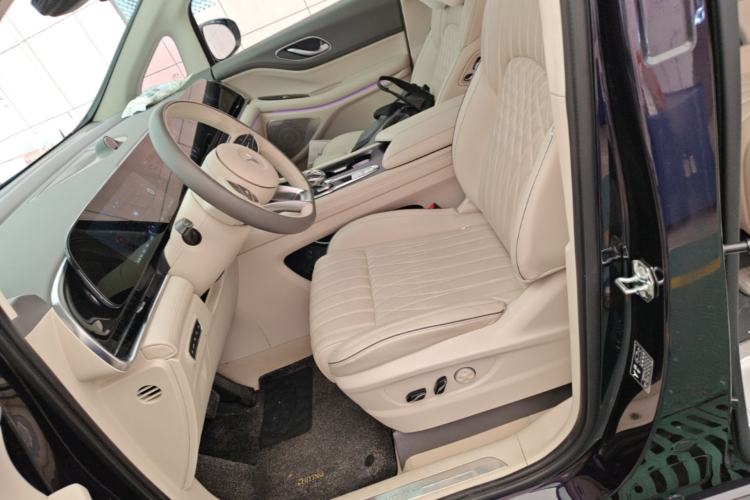 Used VOYAH Dream 2024 PHEV Ultra-Long Range Flagship Edition Left Front Seat