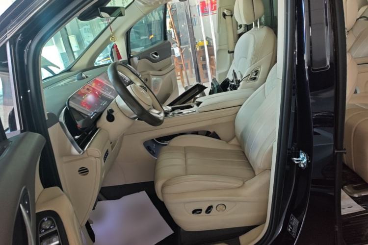 Used VOYAH Dream 2024 PHEV Extended-Range Premium Edition Left Front Seat
