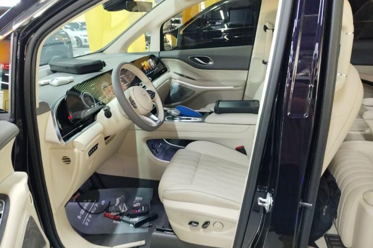Used VOYAH Dream 2024 PHEV Ultra-Long Range Flagship Edition Left Front Seat