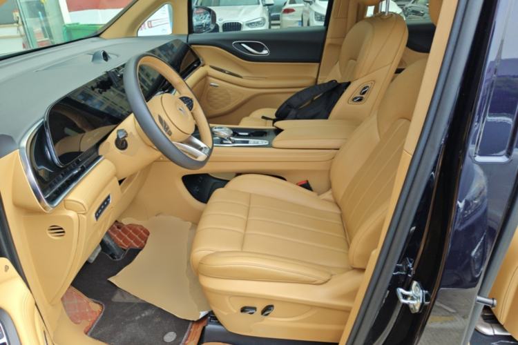 Used VOYAH Dream 2024 PHEV Extended-Range Premium Edition Left Front Seat