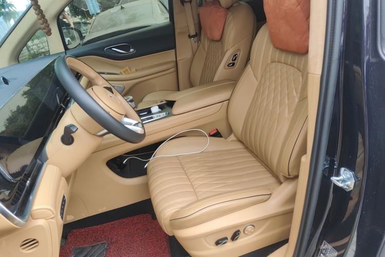 Used VOYAH Dream 2024 PHEV Ultra-Long Range Flagship Edition Left Front Seat