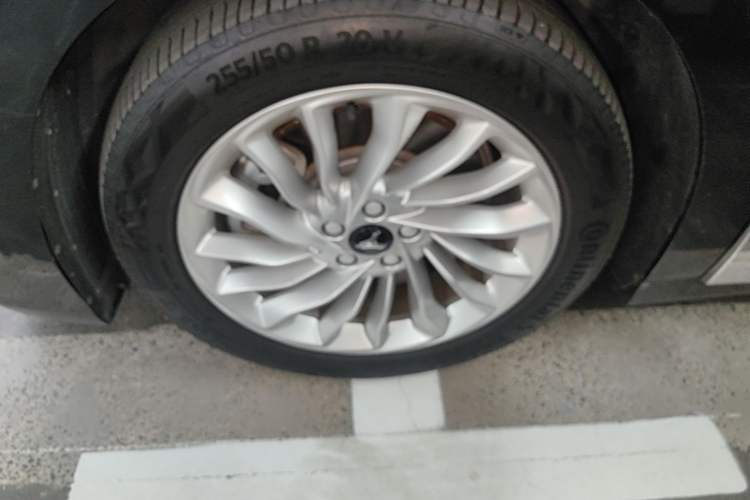 Used VOYAH Dream 2024 PHEV Extended-Range Premium Edition Left Front Wheel Hub