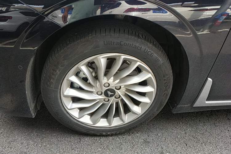 Used VOYAH Dream 2024 PHEV Extended-Range Premium Edition Left Front Wheel Hub