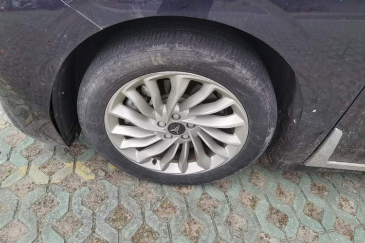 Used VOYAH Dream 2024 PHEV Extended-Range Premium Edition Left Front Wheel Hub