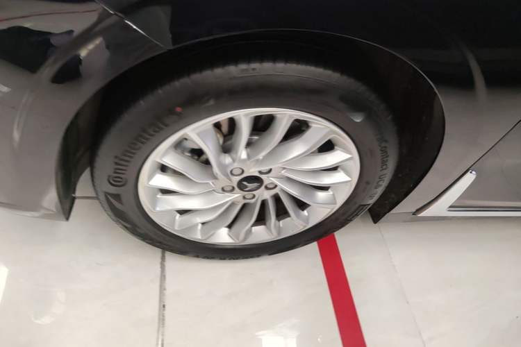 Used VOYAH Dream 2024 PHEV Extended-Range Premium Edition Left Front Wheel Hub
