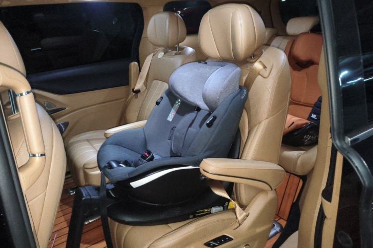 Used VOYAH Dream 2024 PHEV Extended-Range Premium Edition Left Rear Seat