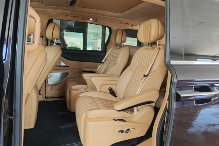 Used VOYAH Dream 2024 PHEV Ultra-Long Range Flagship Edition Left Rear Seat