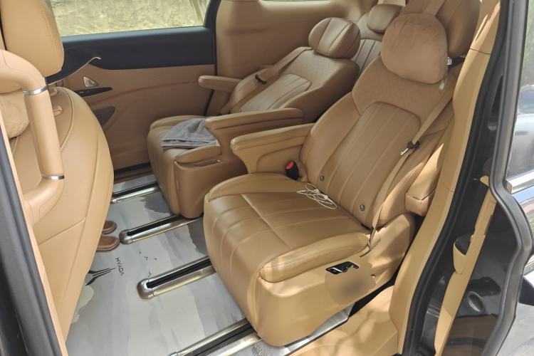 Used VOYAH Dream 2024 PHEV Extended-Range Premium Edition Left Rear Seat