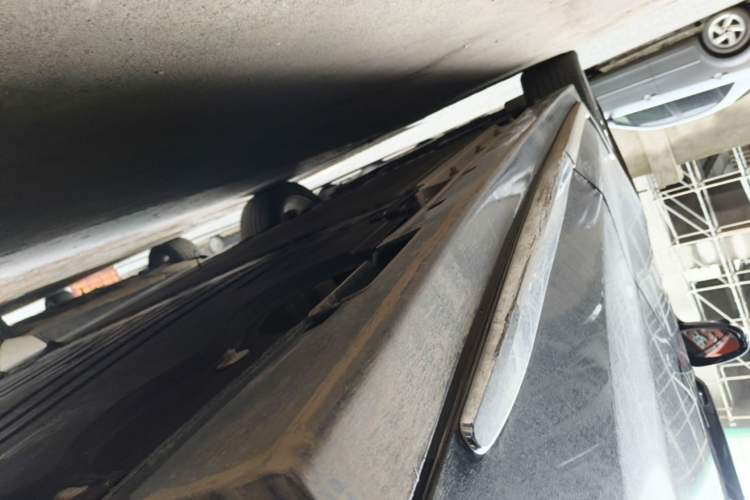Used VOYAH Dream 2024 PHEV Extended-Range Premium Edition Left Side Sill