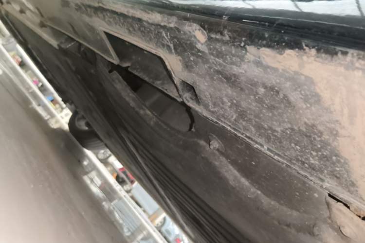 Used VOYAH Dream 2024 PHEV Ultra-Long Range Flagship Edition Left Side Sill