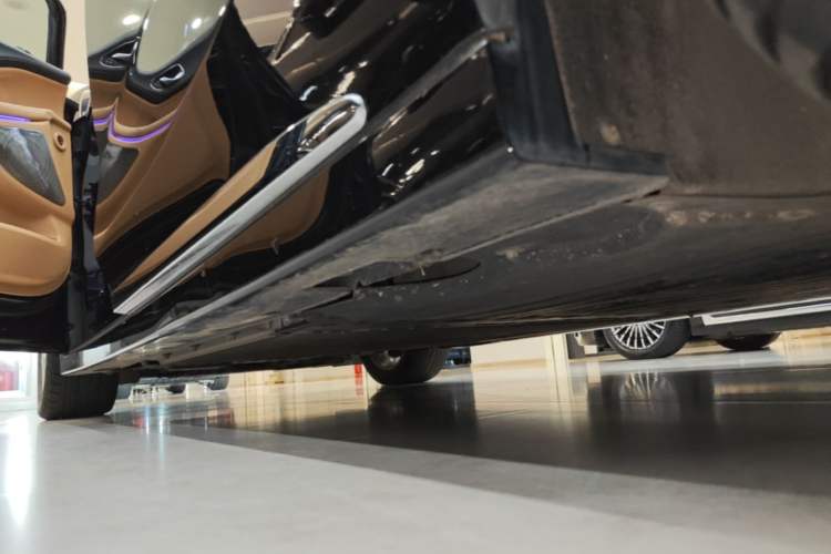 Used VOYAH Dream 2024 PHEV Extended-Range Premium Edition Left Side Sill