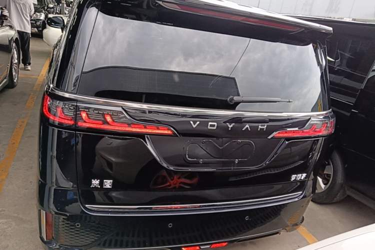 Used VOYAH Dream 2024 PHEV Extended-Range Premium Edition Rear