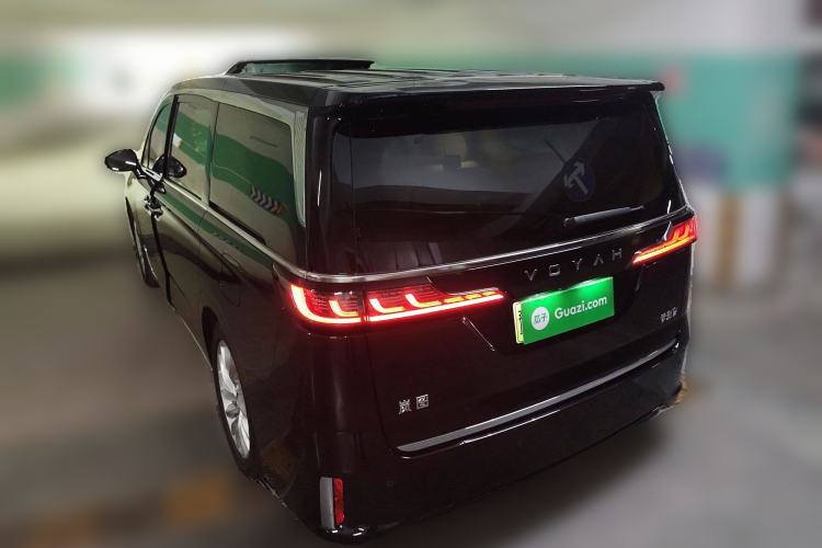 Used VOYAH Dream 2024 PHEV Extended-Range Premium Edition Rear Left 45 Deg