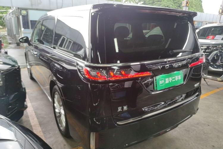 Used VOYAH Dream 2024 PHEV Extended-Range Premium Edition Rear Left 45 Deg