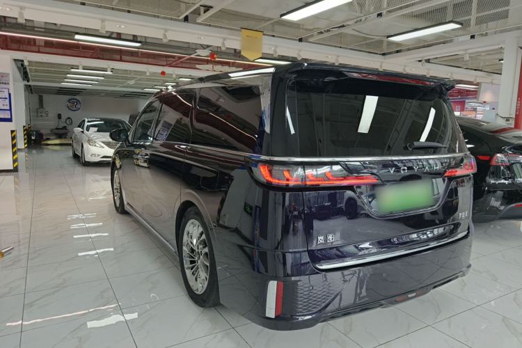 Used VOYAH Dream 2024 PHEV Ultra-Long Range Flagship Edition Rear Left 45 Deg
