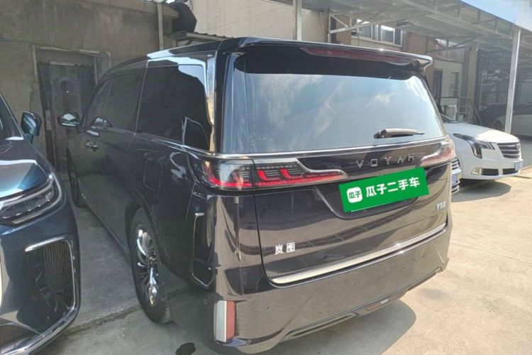Used VOYAH Dream 2024 PHEV Ultra-Long Range Flagship Edition Rear Left 45 Deg