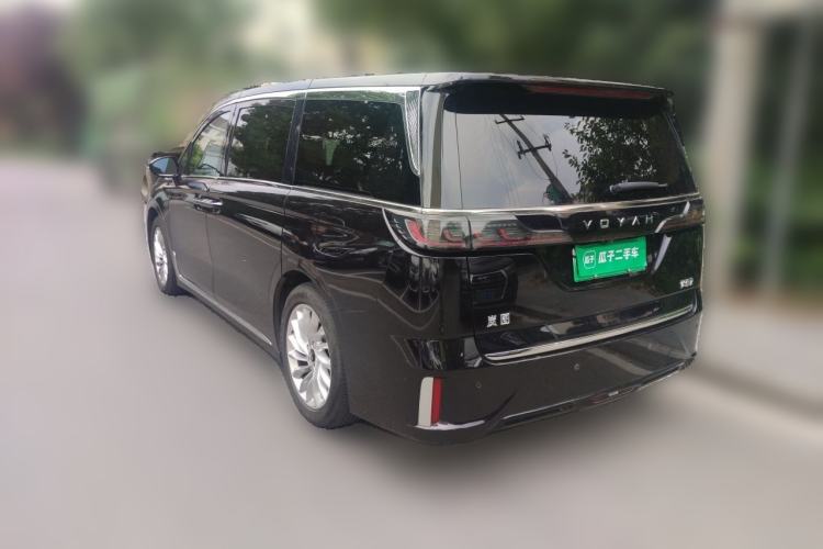 Used VOYAH Dream 2024 PHEV Extended-Range Premium Edition Rear Left 45 Deg