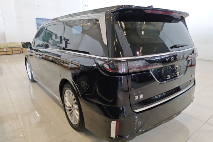 Used VOYAH Dream 2024 PHEV Extended-Range Premium Edition Rear Left 45 Deg