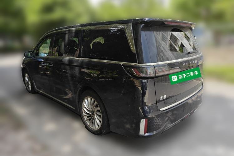 Used VOYAH Dream 2024 PHEV Extended-Range Premium Edition Rear Left 45 Deg