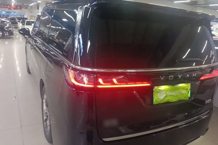 Used VOYAH Dream 2024 PHEV Ultra-Long Range Flagship Edition Rear Left 45 Deg