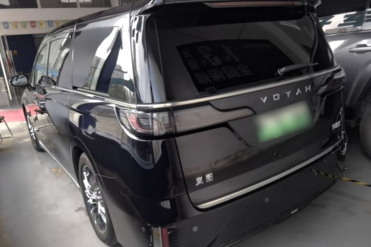 Used VOYAH Dream 2024 PHEV Ultra-Long Range Flagship Edition Rear Left 45 Deg