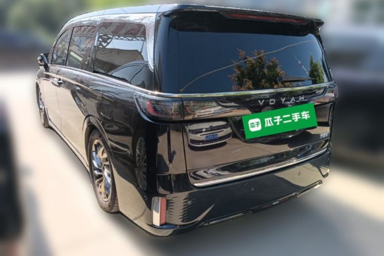 Used VOYAH Dream 2024 PHEV Extended-Range Premium Edition Rear Left 45 Deg