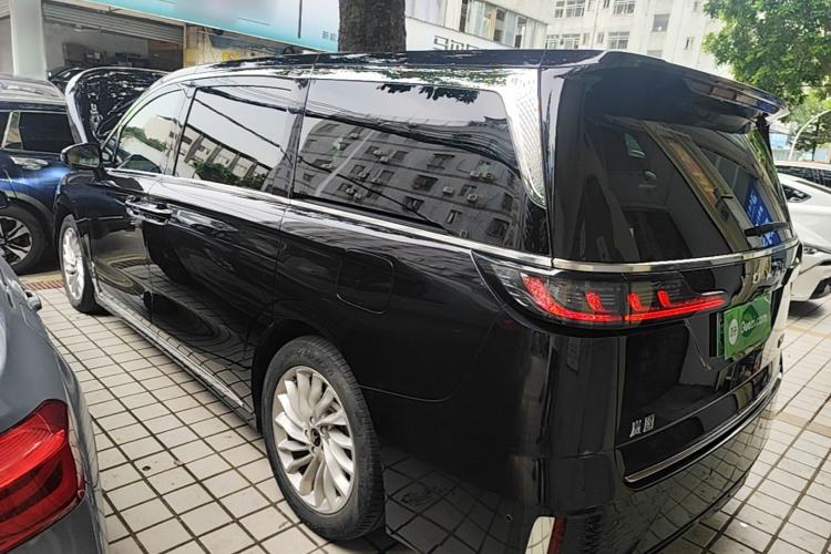 Used VOYAH Dream 2024 PHEV Extended-Range Premium Edition Rear Left 45 Deg