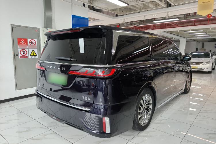 Used VOYAH Dream 2024 PHEV Ultra-Long Range Flagship Edition Rear Right 45 Deg