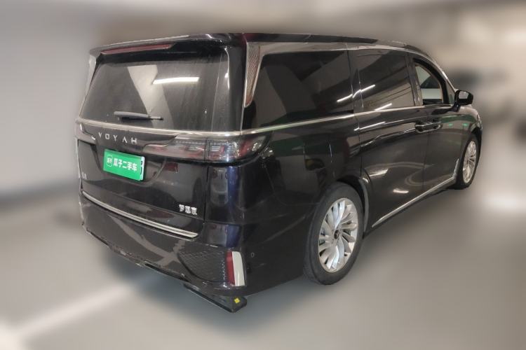 Used VOYAH Dream 2024 PHEV Extended-Range Premium Edition Rear Right 45 Deg
