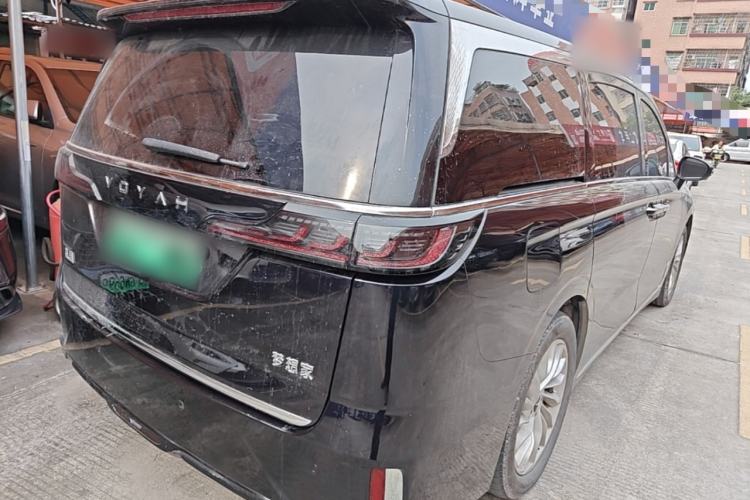Used VOYAH Dream 2024 EV Long-Range Premium Edition Rear Right 45 Deg