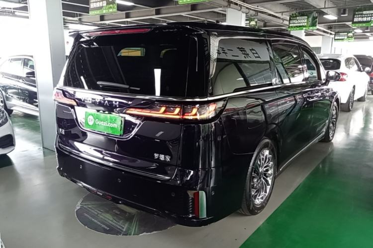 Used VOYAH Dream 2024 PHEV Ultra-Long Range Flagship Edition Rear Right 45 Deg