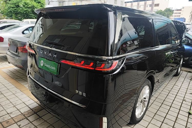 Used VOYAH Dream 2024 PHEV Extended-Range Premium Edition Rear Right 45 Deg