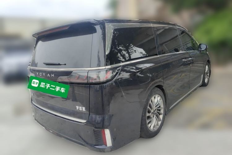 Used VOYAH Dream 2024 PHEV Ultra-Long Range Flagship Edition Rear Right 45 Deg
