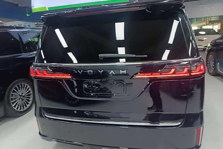 Used VOYAH Dream 2024 PHEV Ultra-Long Range Flagship Edition Rear