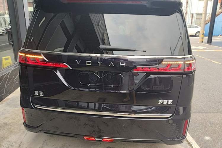 Used VOYAH Dream 2024 PHEV Ultra-Long Range Flagship Edition Rear