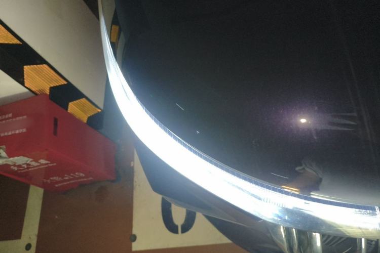 Used VOYAH Dream 2024 PHEV Extended-Range Premium Edition Right Front Headlight