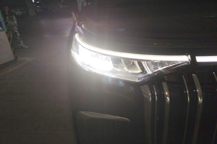 Used VOYAH Dream 2024 PHEV Extended-Range Premium Edition Right Front Headlight