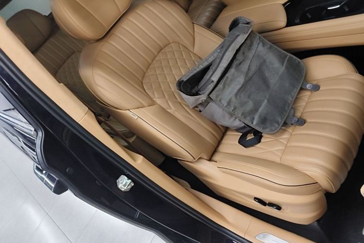 Used VOYAH Dream 2024 PHEV Ultra-Long Range Flagship Edition Right Front Seat
