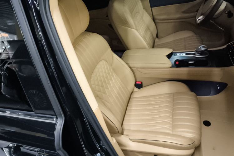 Used VOYAH Dream 2024 PHEV Ultra-Long Range Flagship Edition Right Front Seat